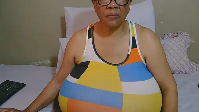 DairyQueen2 stripchat live cam model