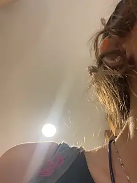 what_is_the_sun stripchat live cam model