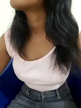 Navya6879 stripchat live cam model