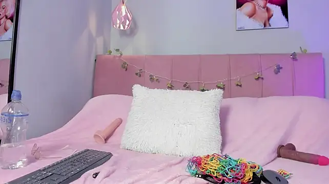 ScarletGV stripchat live cam model