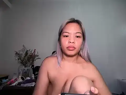 Tina_Slick stripchat live cam model