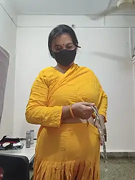 spasyQueen69 stripchat live cam model