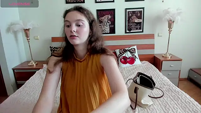 CordeliaJones stripchat live cam model