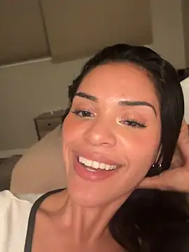Camilachange stripchat live cam model