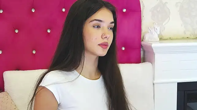 AlexisDevine stripchat live cam model