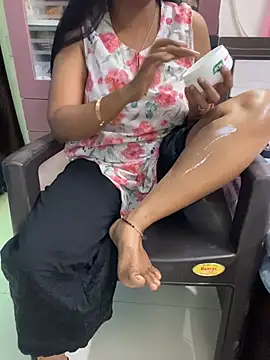 LoveJourney stripchat live cam model