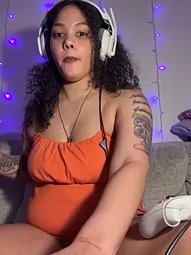 tastylolaaa stripchat live cam model