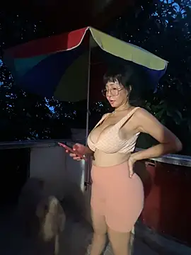 sweetieme stripchat live cam model