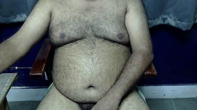 hairysubcub_70 stripchat live cam model