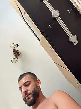 Pablo_Hornyguy95 stripchat live cam model