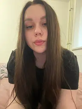 Marylallka5 stripchat live cam model