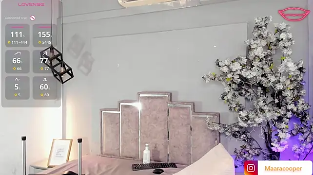 Maaracooper stripchat live cam model