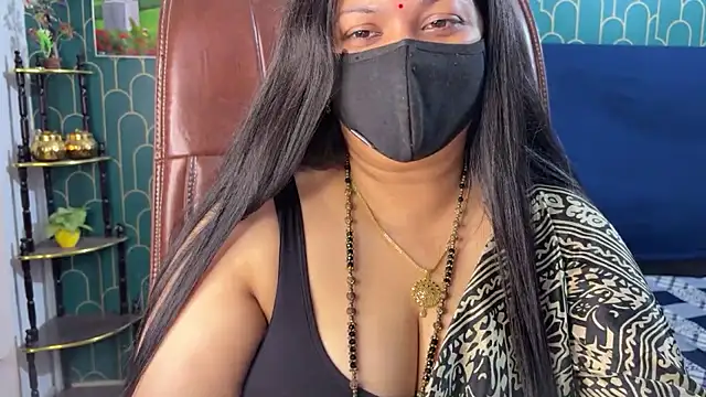 FlatVincy4 stripchat live cam model