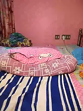 Rashilii_Bhabi stripchat live cam model