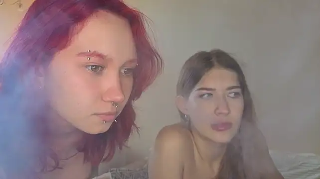 BabyGOLLY stripchat live cam model