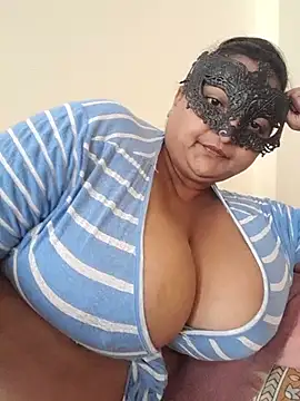Dragongirl1313 stripchat live cam model