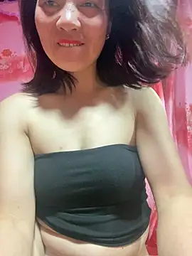 lysa55 stripchat live cam model