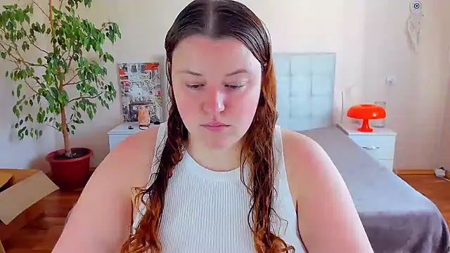 PolinaSalvatore stripchat live cam model