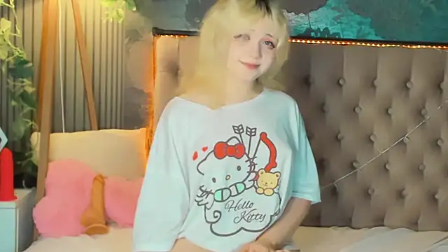 EmilyAngells stripchat live cam model