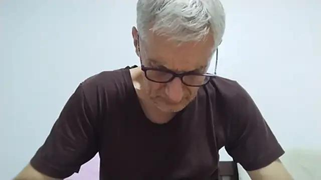 BIGUNCUTHARDCOCK stripchat live cam model