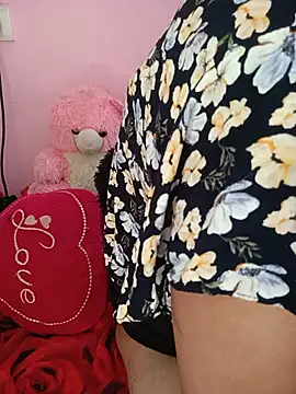 Marathi_Ashu1 stripchat live cam model