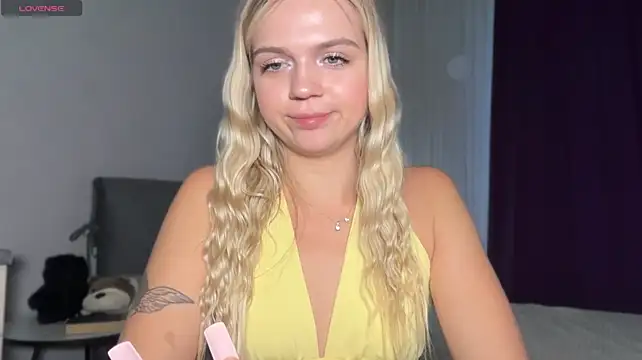 AlexaDeviliciouss stripchat live cam model