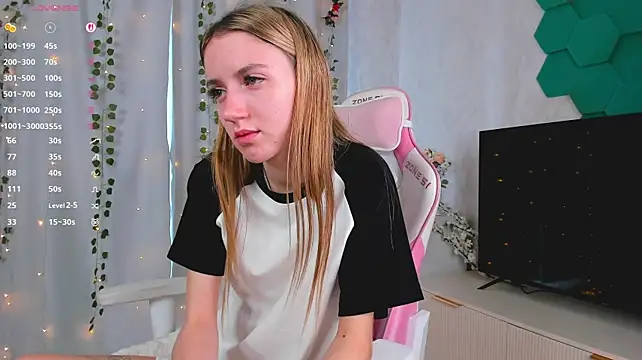 NellieEinspahr stripchat live cam model