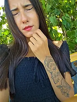 AndreeaMuller stripchat live cam model