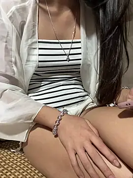 Candy-cuty stripchat live cam model