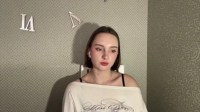 LovieClausing stripchat live cam model