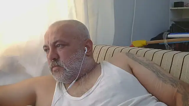 husoizmir stripchat live cam model