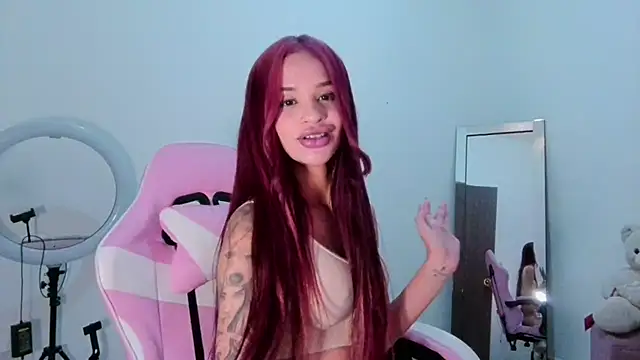 secretgreisy_ stripchat live cam model