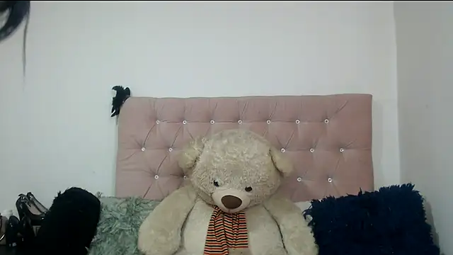 Negrabig stripchat live cam model