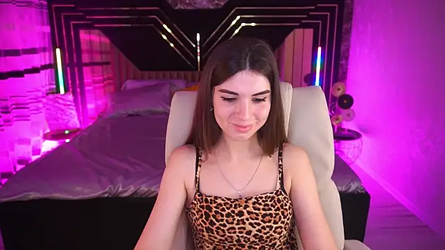 KylieJoyys stripchat live cam model