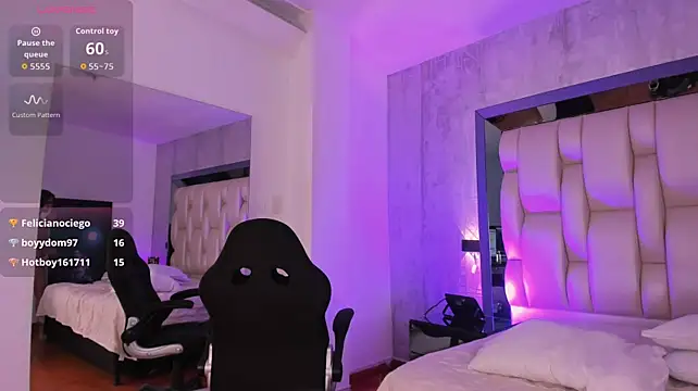 Shanezka stripchat live cam model