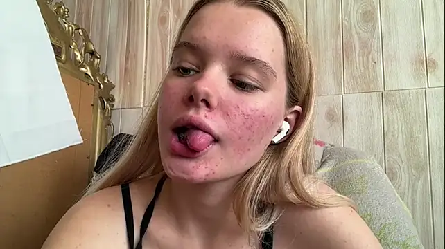 Malinwitch stripchat live cam model