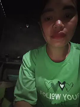 Thuy-top stripchat live cam model