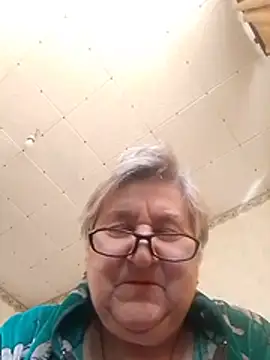 PanterochkaCharm stripchat live cam model