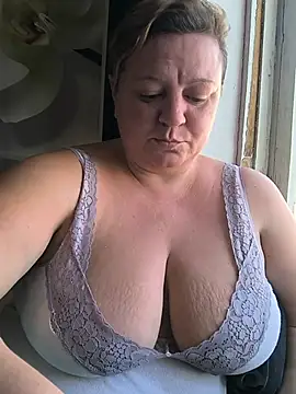 jusichka stripchat live cam model