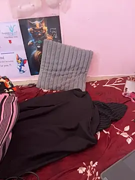 Sexykhushi041 stripchat live cam model