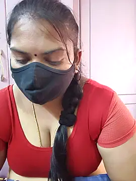 Paru_Tamil_Ponnu stripchat live cam model