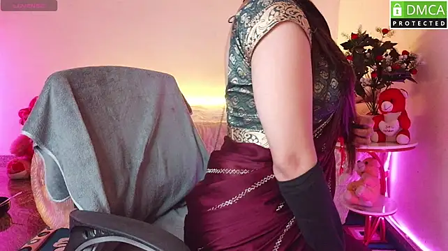 oo_yes_bhabhi stripchat live cam model