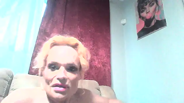 StarinThecloudz stripchat live cam model