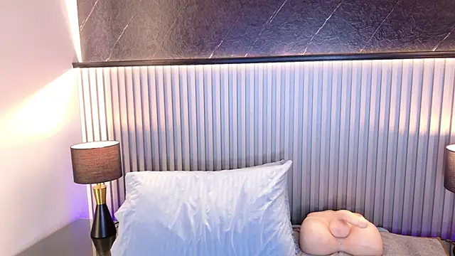 annie_hawk stripchat live cam model