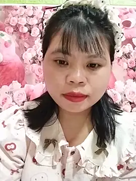 Xuka_lyss stripchat live cam model