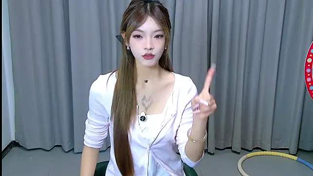 RunYan-888 stripchat live cam model