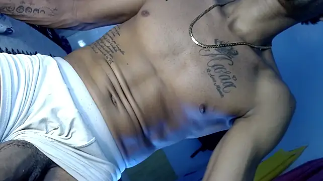 Brendt_Hotx stripchat live cam model