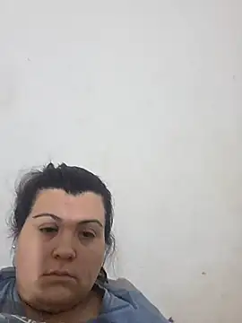 Isaaa2025 stripchat live cam model