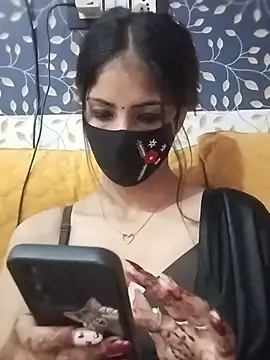 Jyoti-Love-143 stripchat live cam model