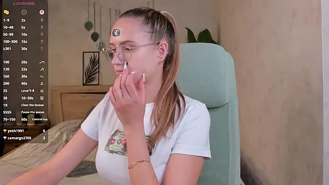 Miaa_Hill stripchat live cam model